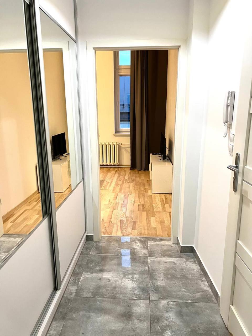 Stylish Apartment In The Centre -By Hik Apartments Βαρσοβία Εξωτερικό φωτογραφία